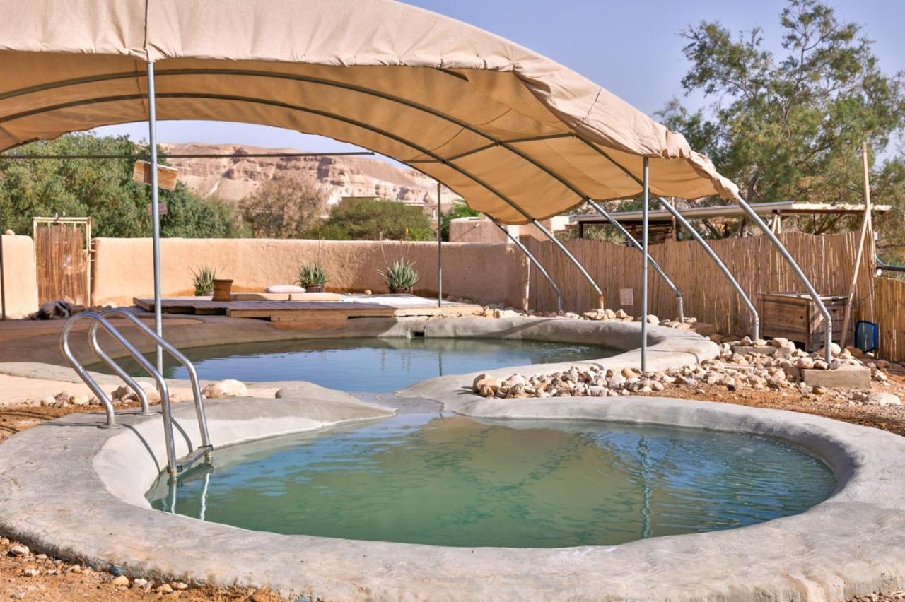 Desert Days Mud Cabin's