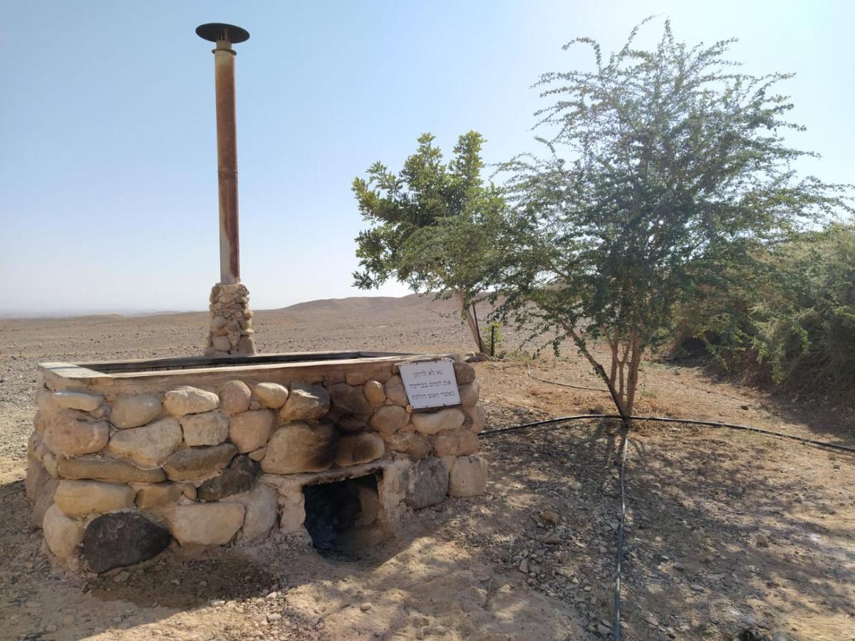 Lodge Desert Days Mud Cabin's Tzukim