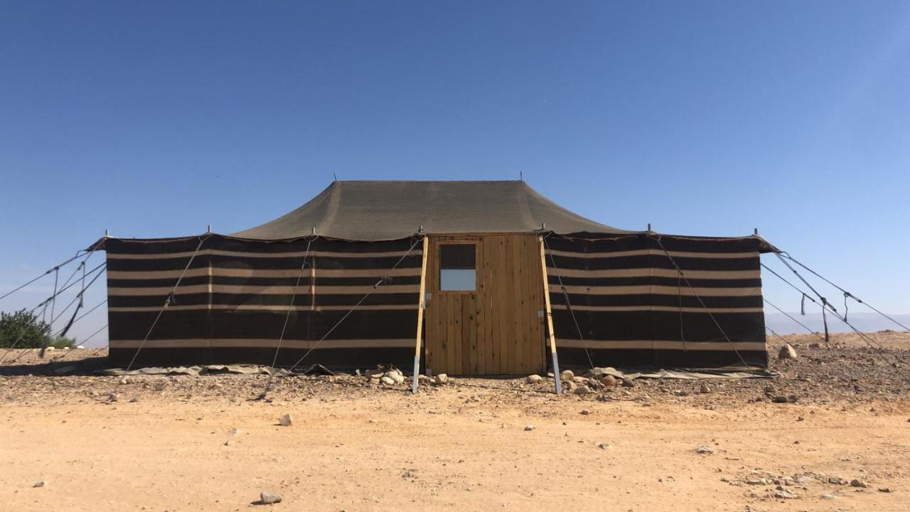 Desert Days Mud Cabin's Lodge *