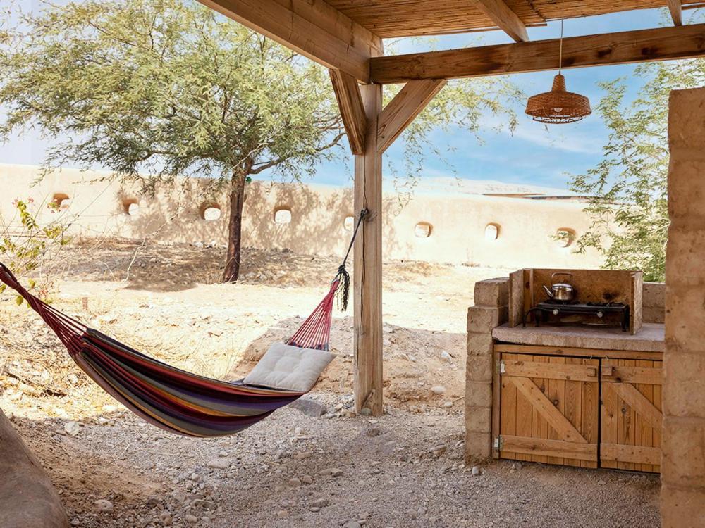 Lodge Desert Days Mud Cabin's *