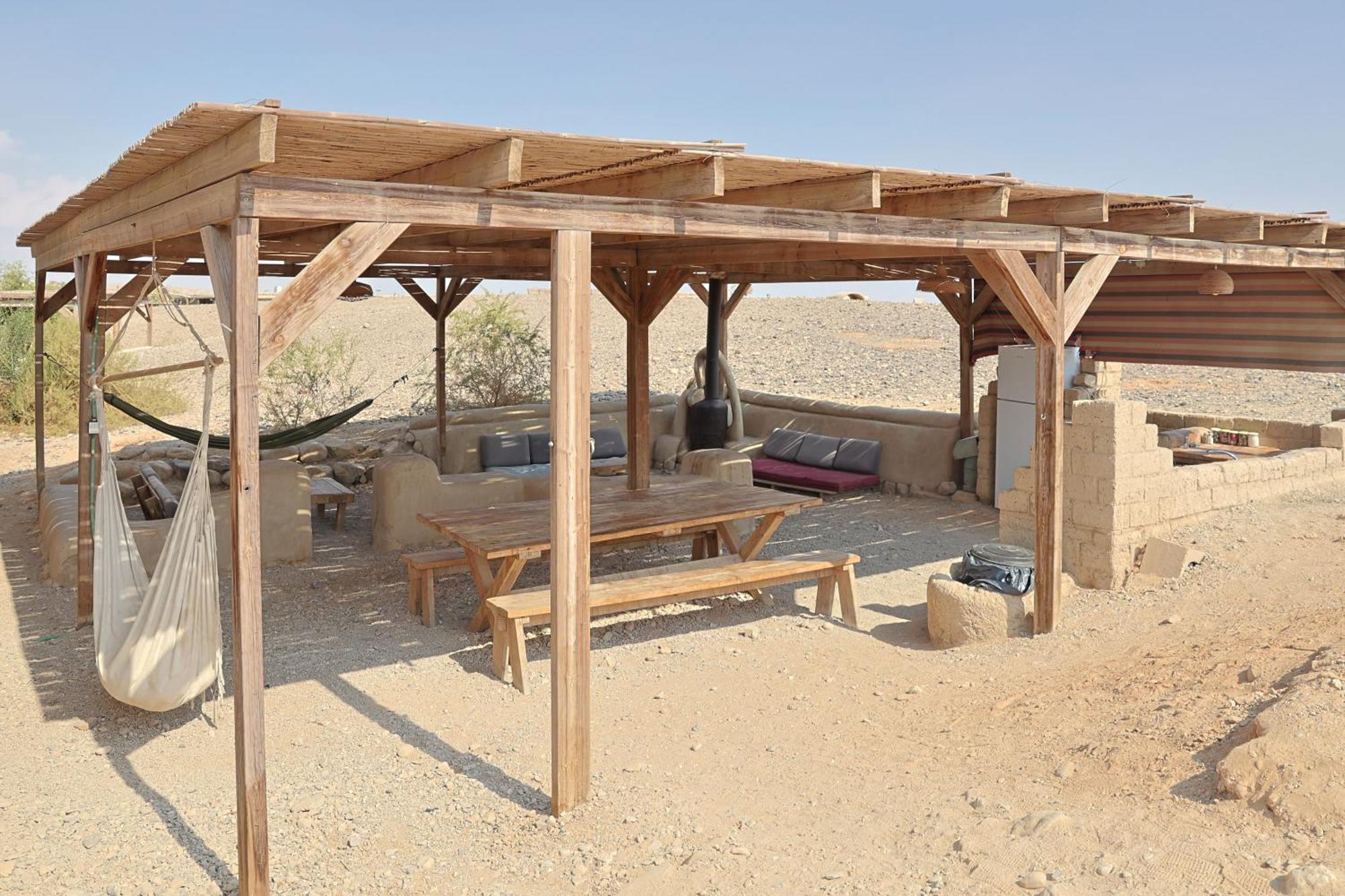 Lodge Desert Days Mud Cabin's Tzukim