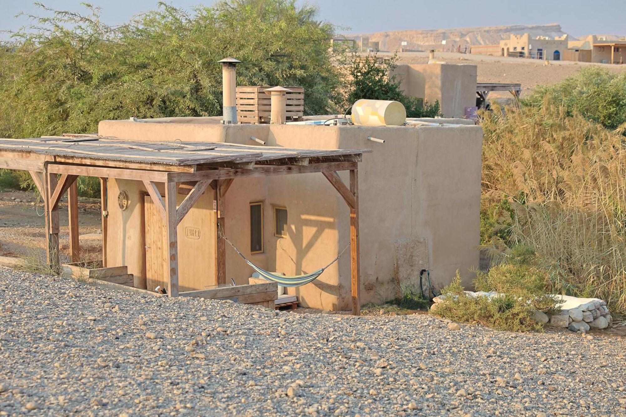 Desert Days Mud Cabin's *