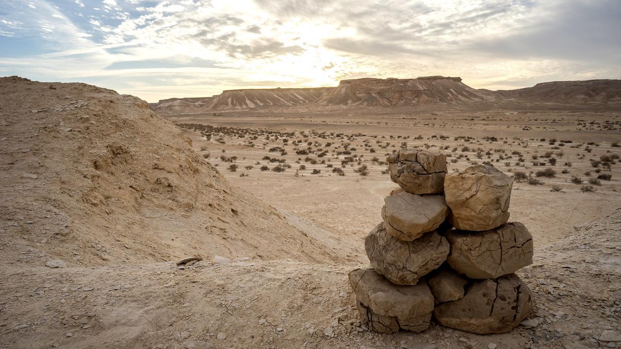 Desert Days Mud Cabin's *