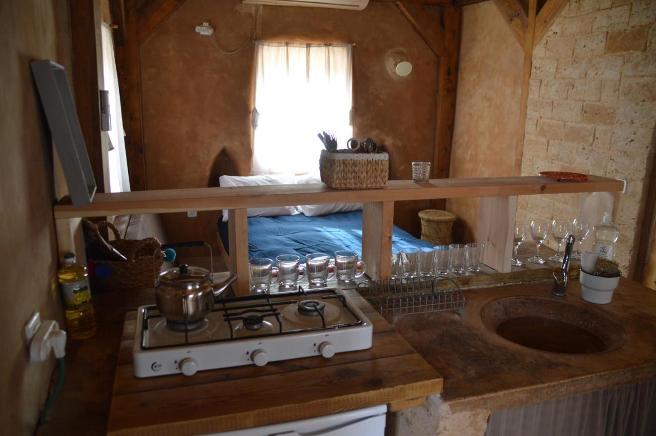 Desert Days Mud Cabin's Tzukim